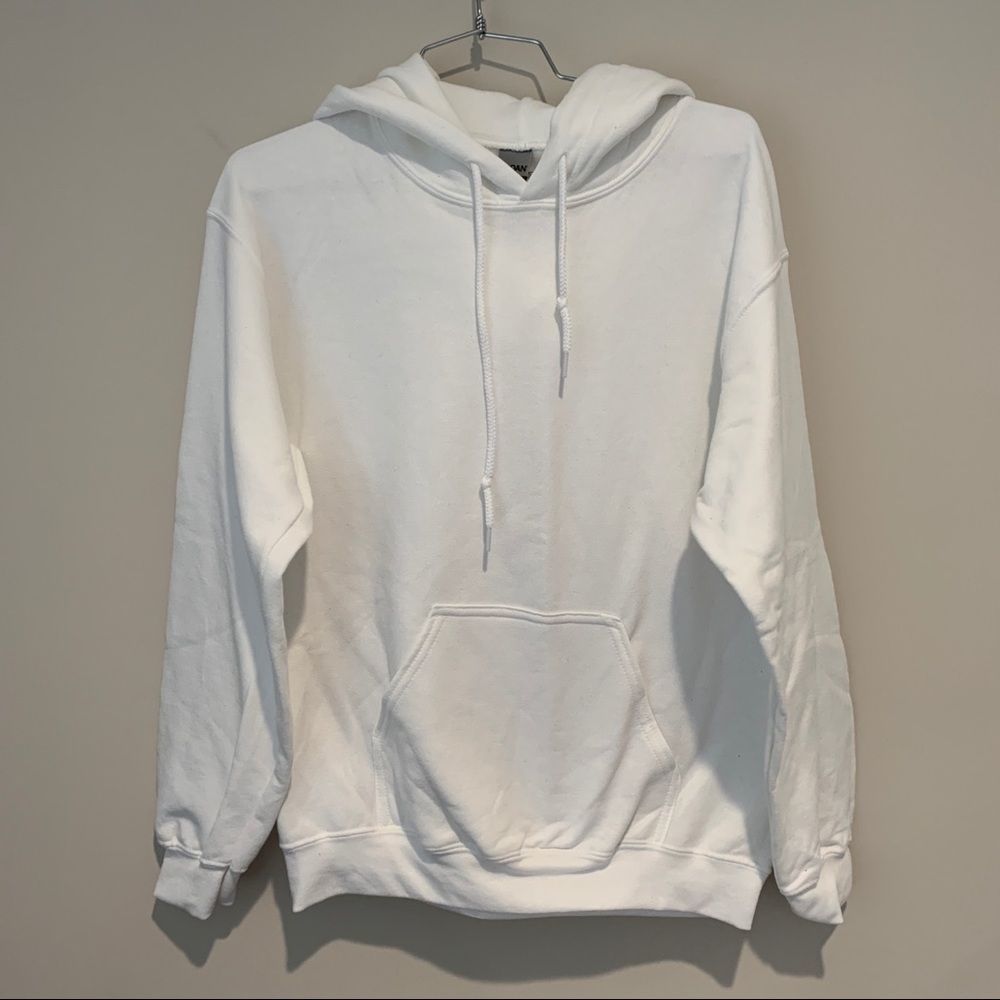 NWOT White Gildan Hoodie Size Small